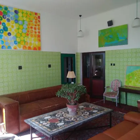 Orli Hnizdo At Chateau Novak Кршивоклат