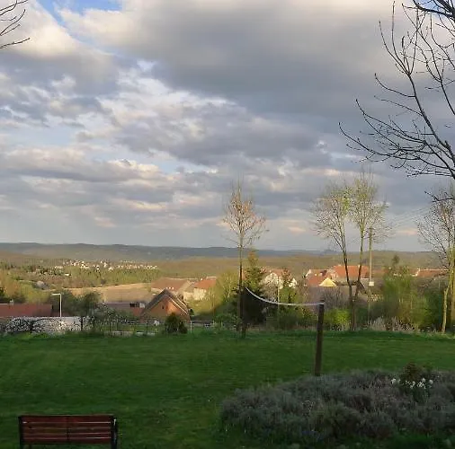 Orli Hnizdo At Chateau Novak Nocleg ze śniadaniem *