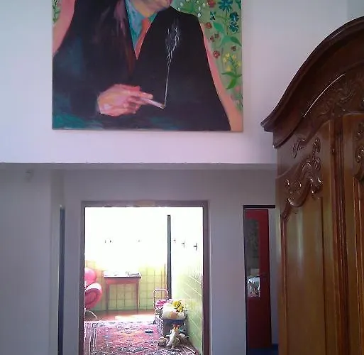 Orli Hnizdo At Chateau Novak