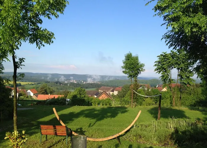 Orli Hnizdo At Chateau Novak *