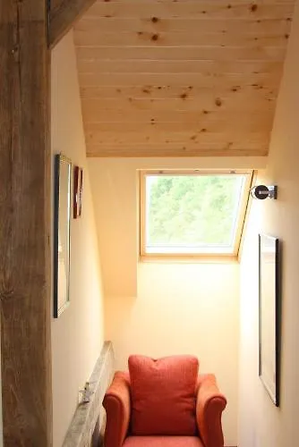 Orli Hnizdo At Chateau Novak Bed & Breakfast *