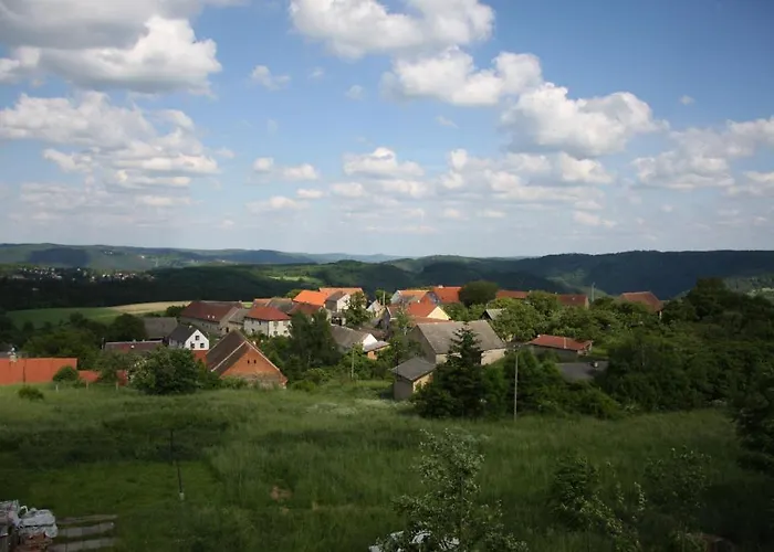 Orli Hnizdo At Chateau Novak Bed & Breakfast *