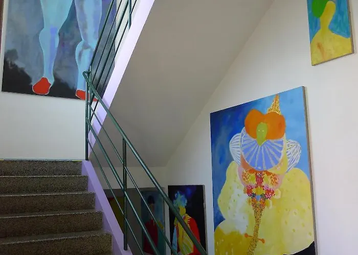 Orli Hnizdo At Chateau Novak